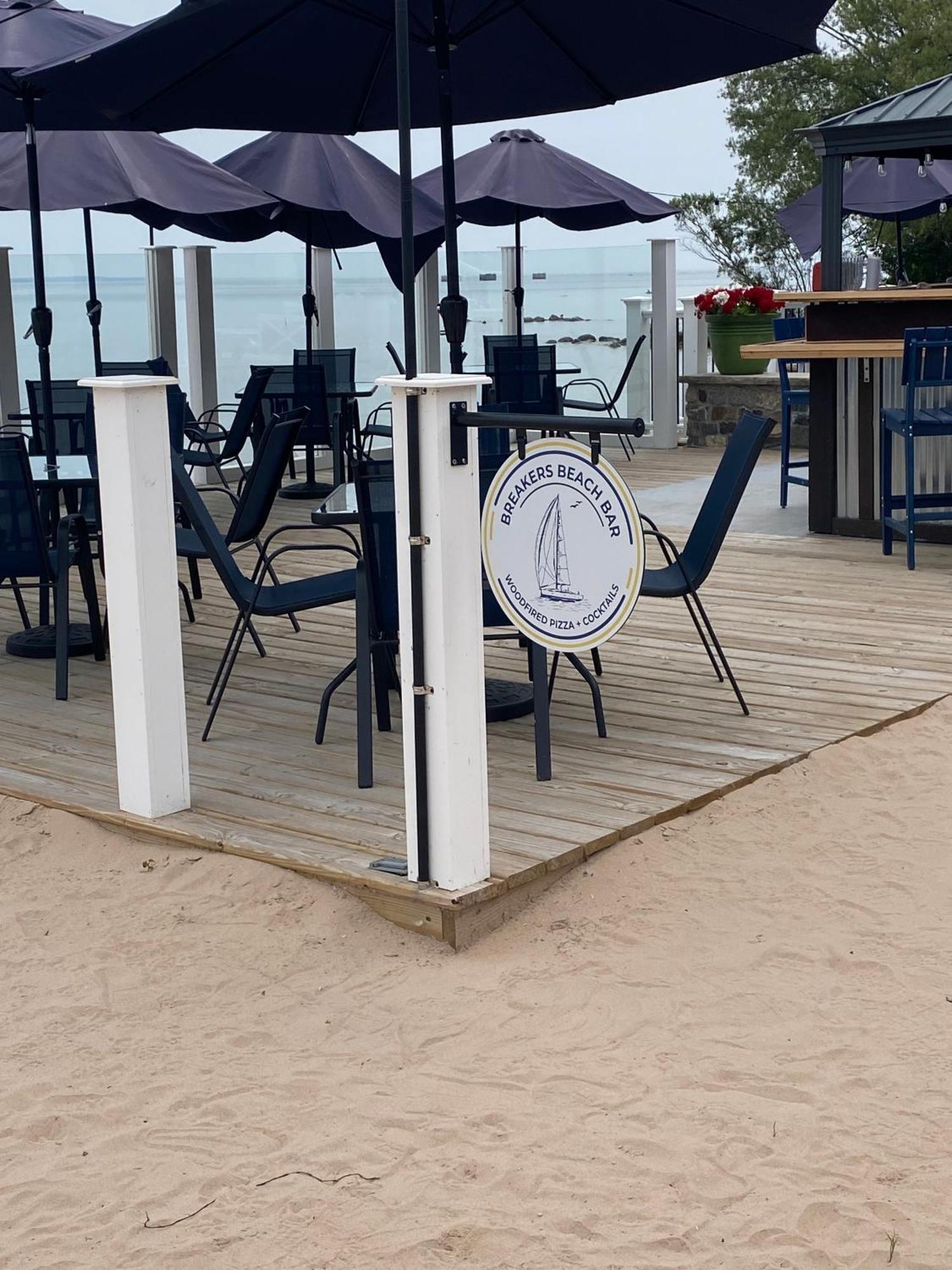 Breakers Resort - Lakeside St. Ignace Zewnętrze zdjęcie